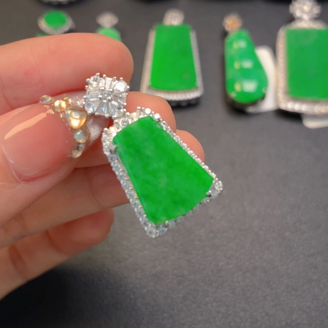 翡翠银S925镶嵌颈饰