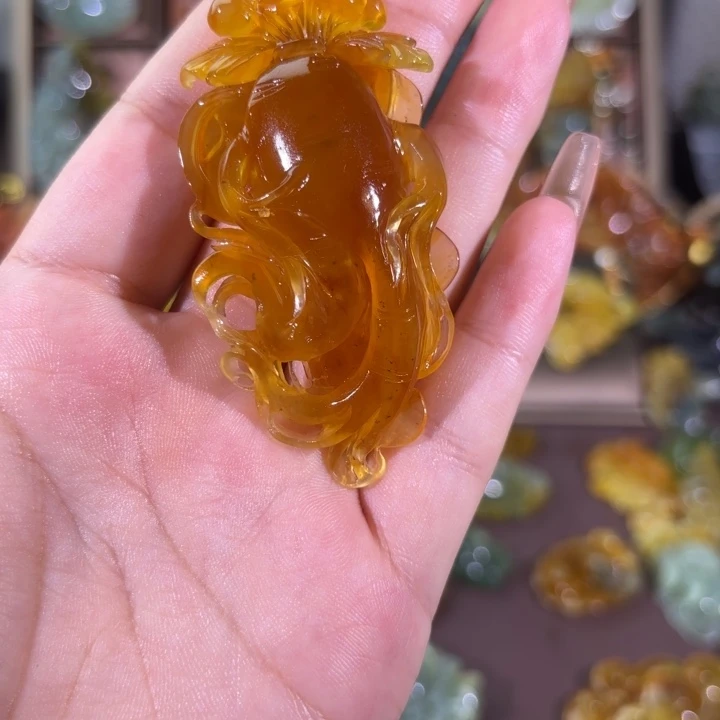 蛇纹石玉未镶嵌颈饰时***！随机发