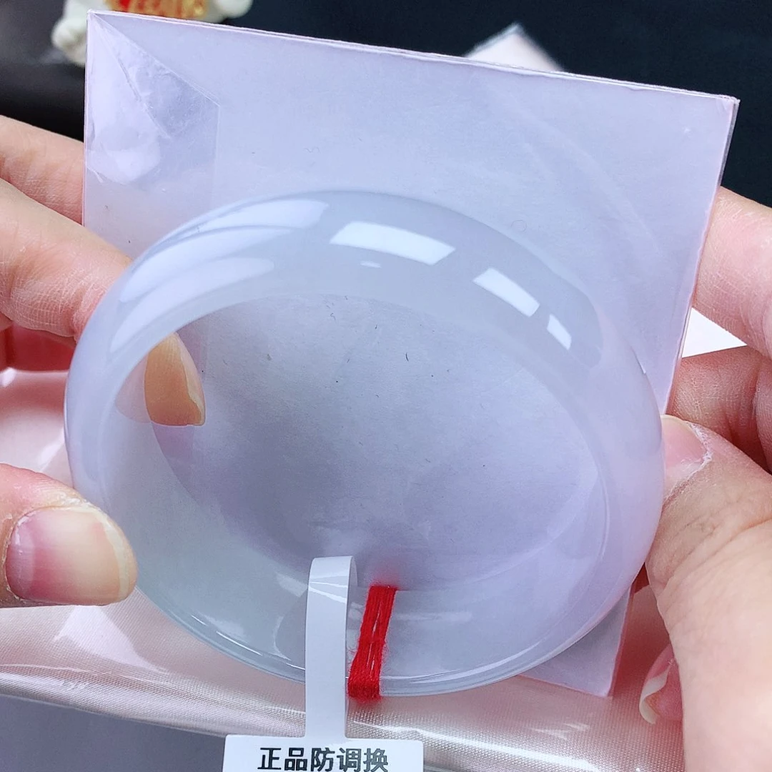 翡翠手镯未镶嵌57轮胎