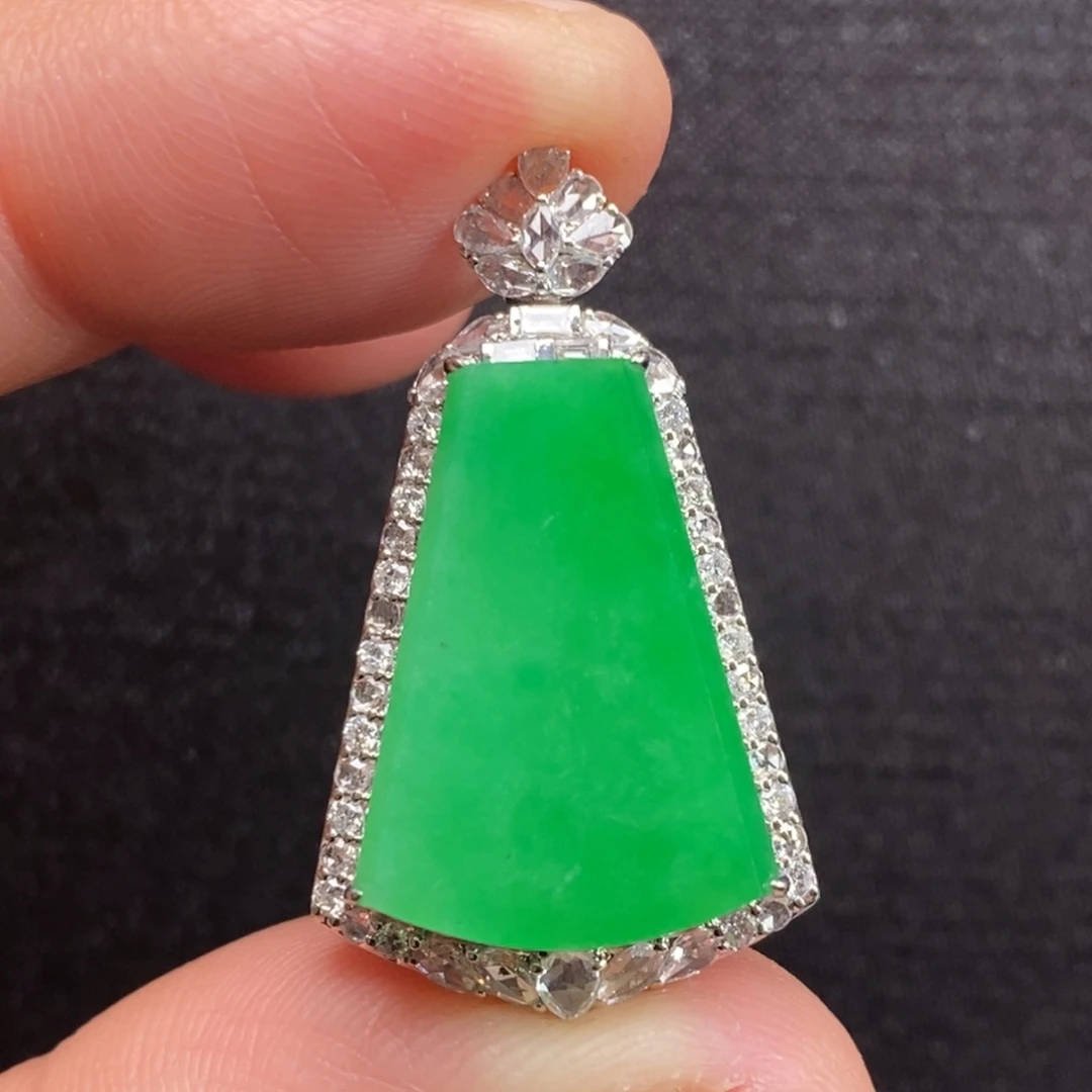 翡翠吊坠(不含链)18K金镶嵌平安牌