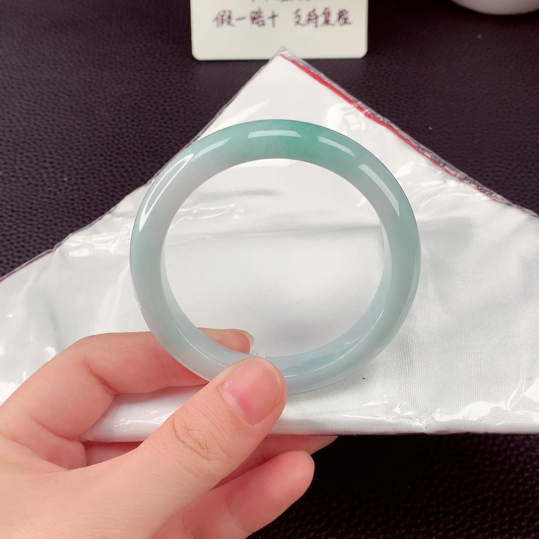 未镶嵌手镯翡翠翡翠