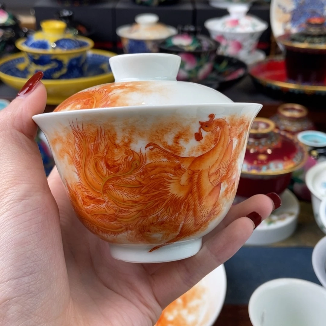 陶瓷艺术家的作品是一种