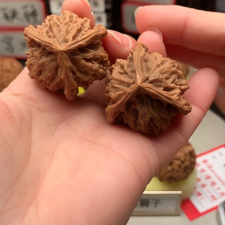 文玩核桃吊坠37尺盘山三棱正奔870号