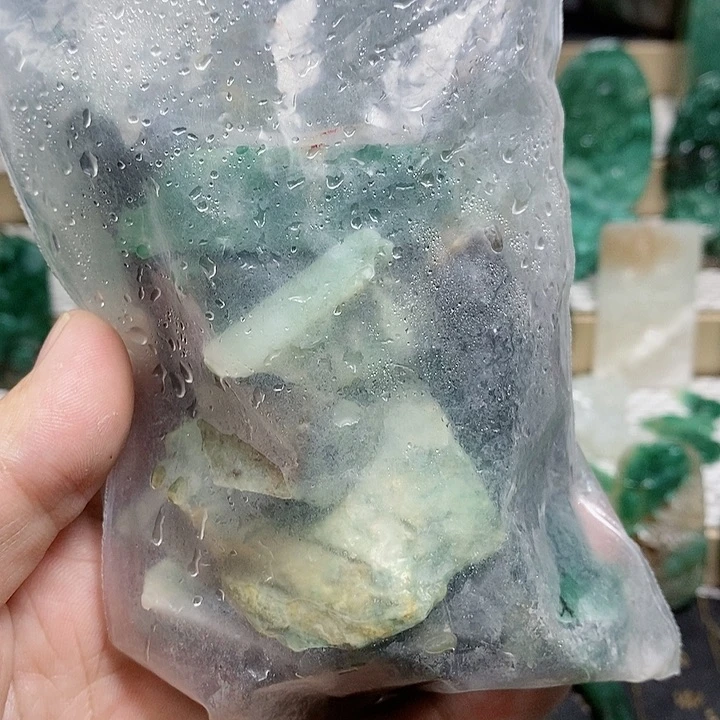 未镶嵌独山玉颈饰