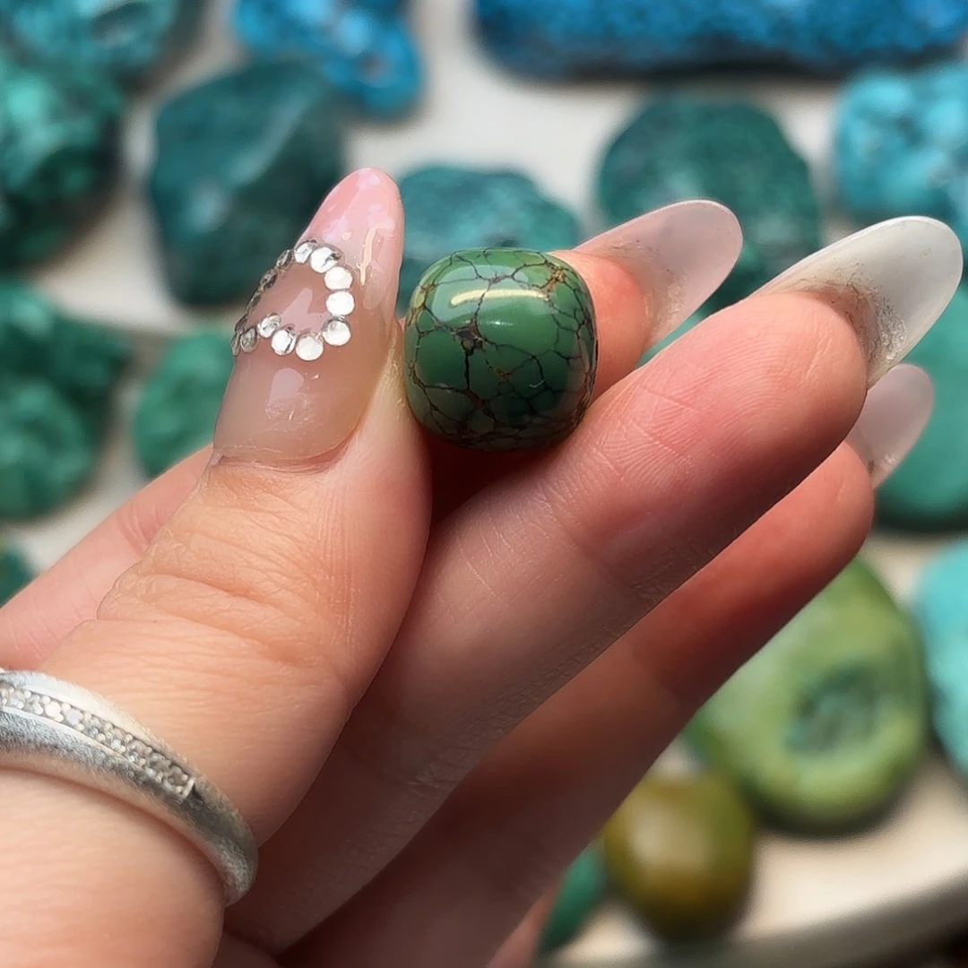 绿松石未镶嵌手串