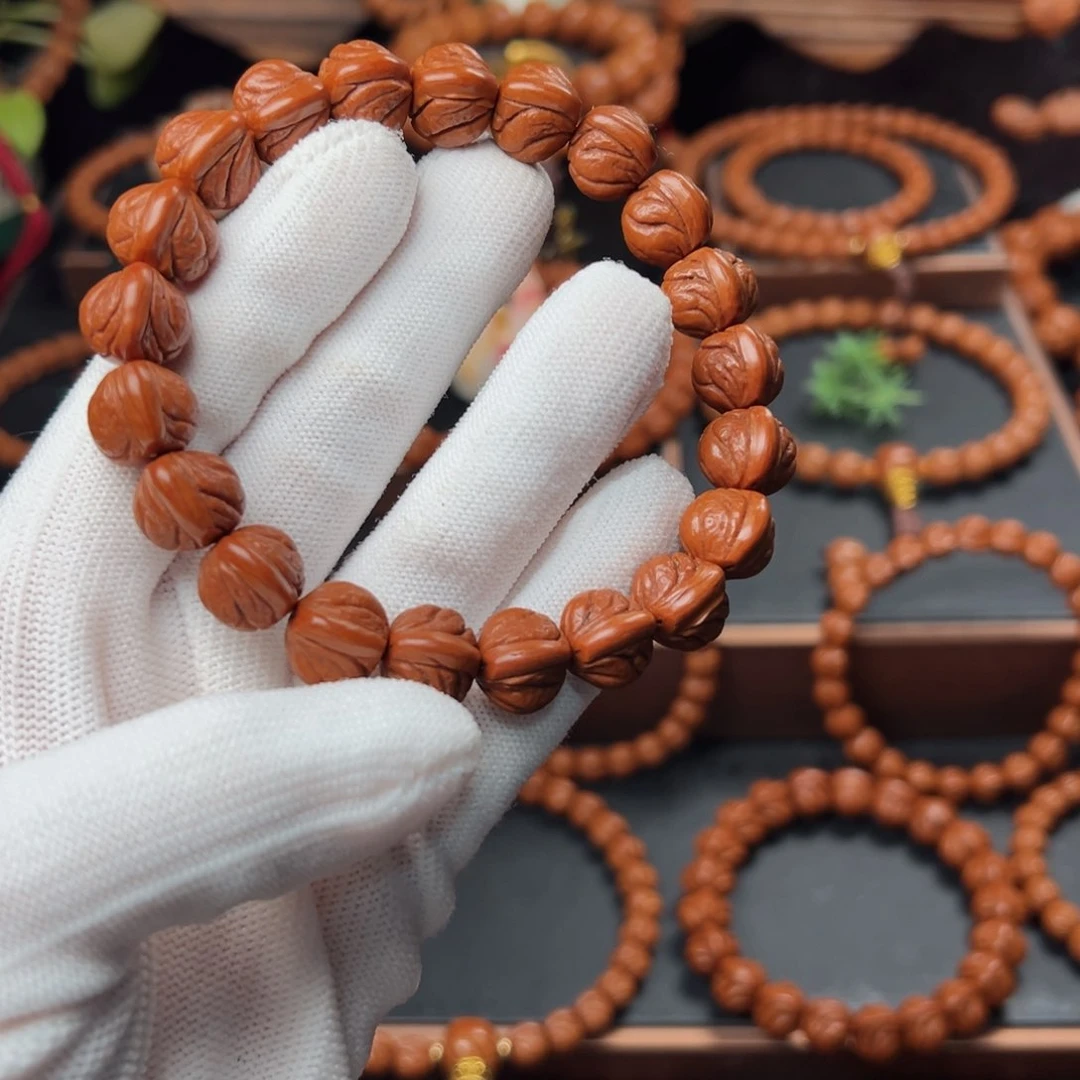 吊坠桃核1.3玉龙脊手串