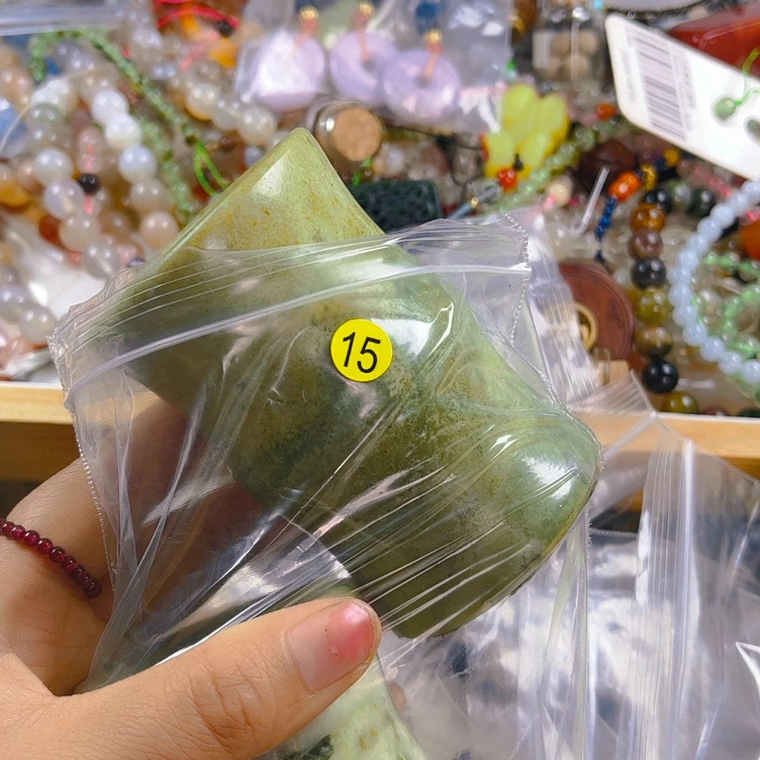 和田玉（糖玉）未镶嵌珠宝半成品故****鱼