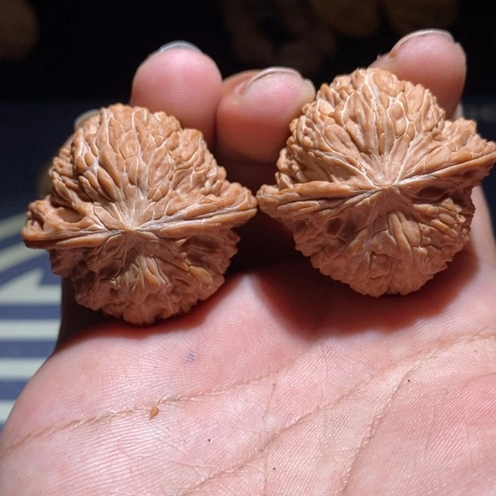 文玩核桃吊坠磨盘