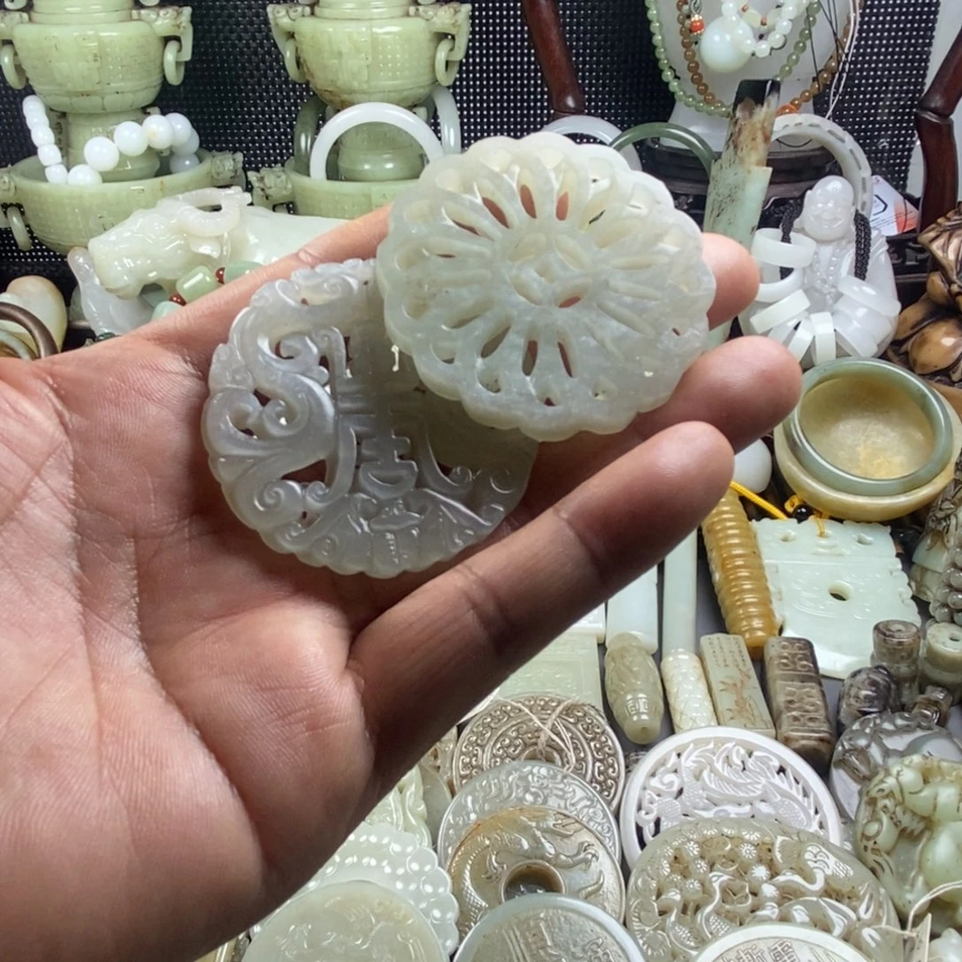 和田玉（糖玉）未镶嵌颈饰