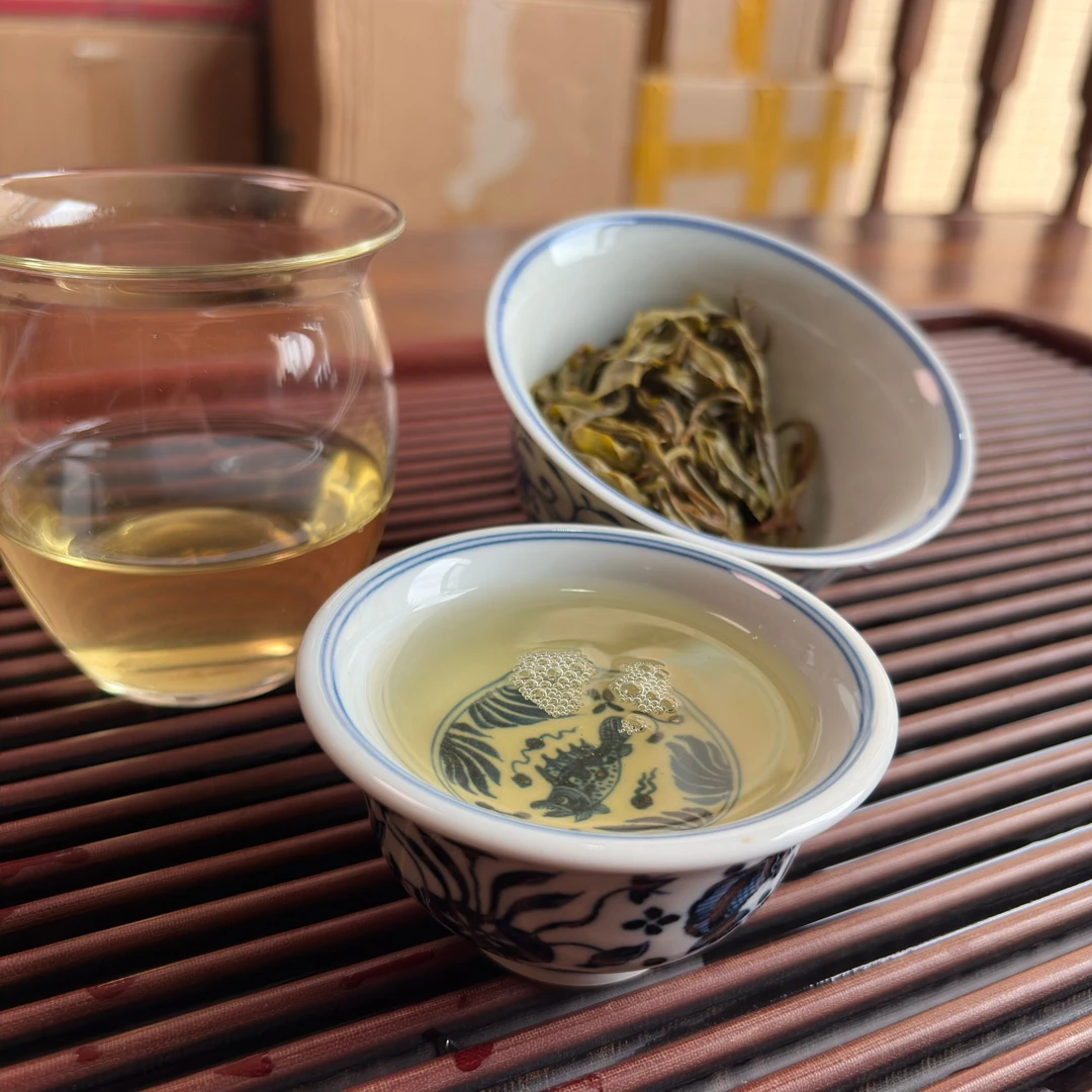 2025年刮风寨白蛇山古树单株 甜入心脾花蜜香 玩家级普洱单株生茶