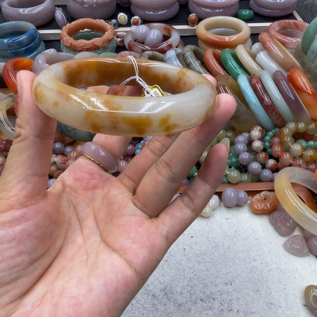 暖***冬石英质玉圈口53未镶嵌