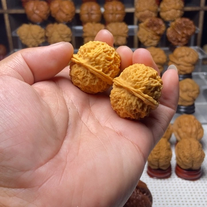 桃核吊坠7网纹绣球