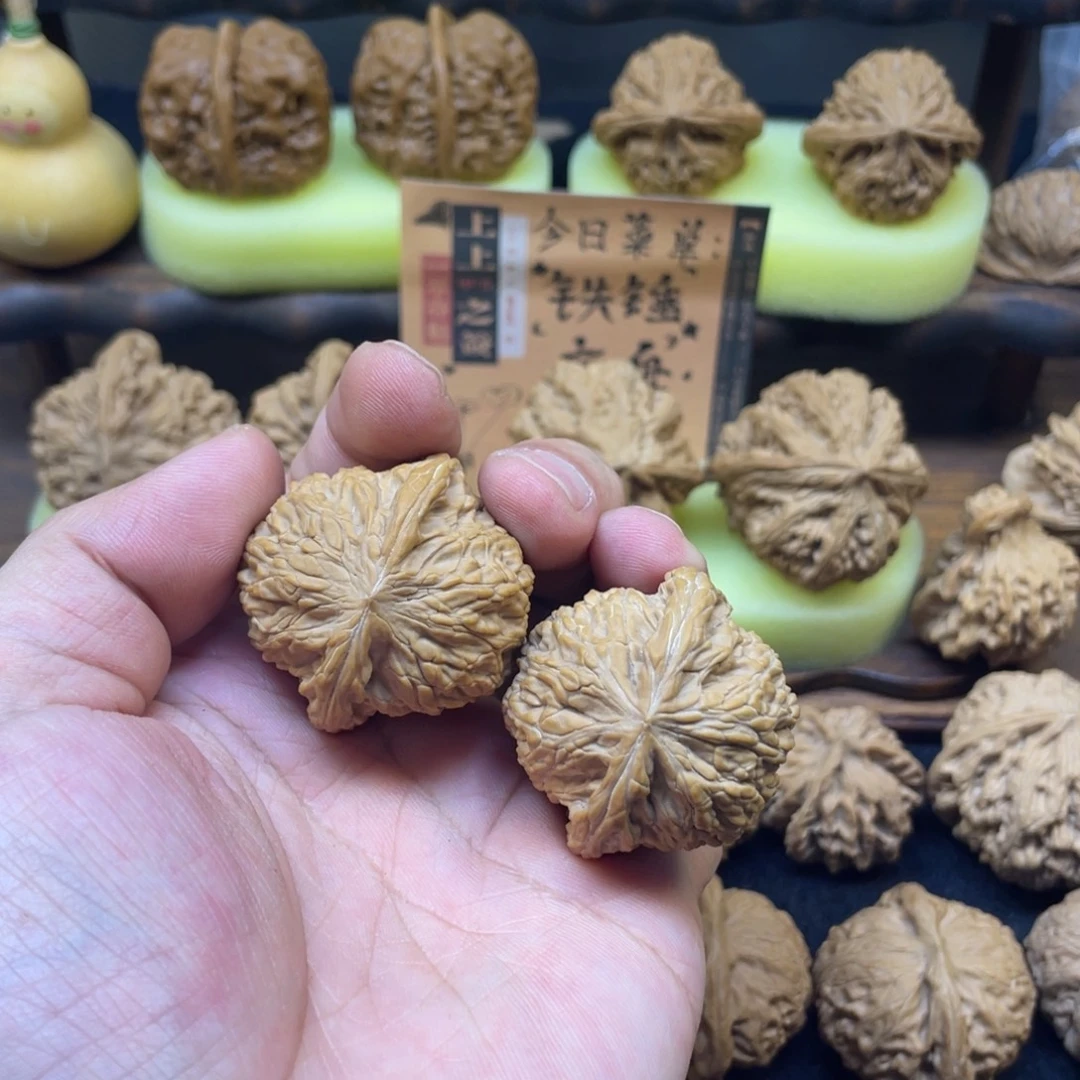 文玩核桃吊坠磨盘