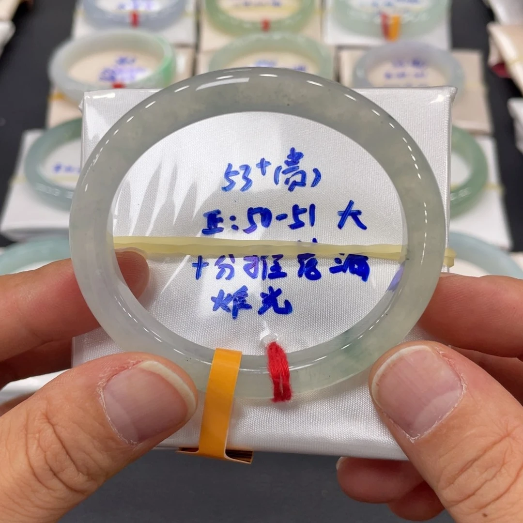 未镶嵌手镯翡翠翡翠