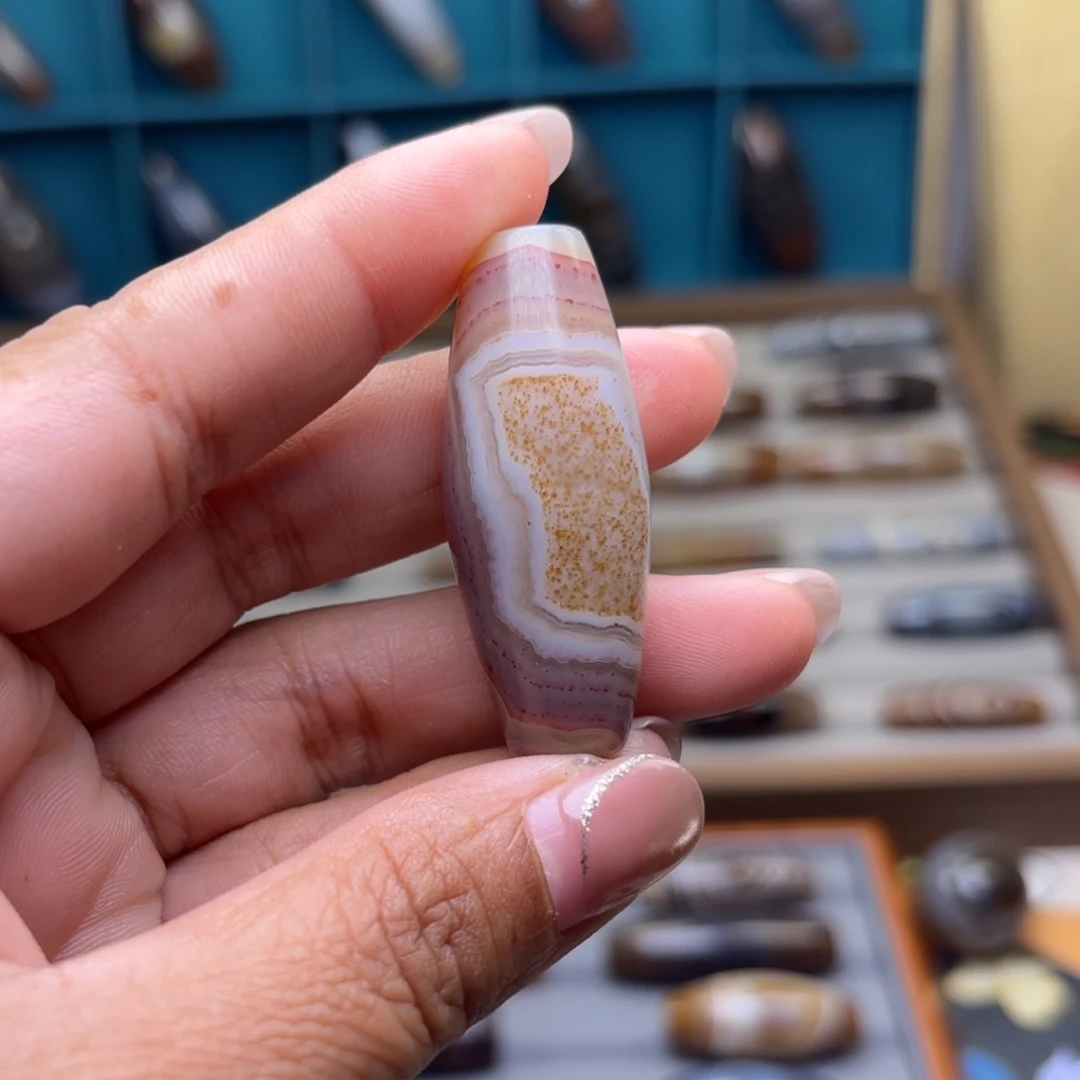 1***3玛瑙/玉髓未镶嵌颈饰