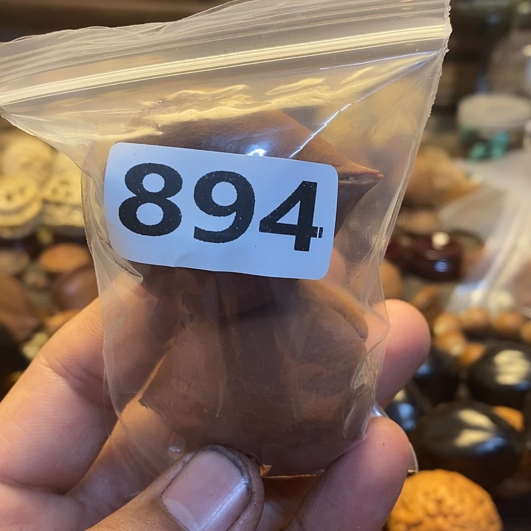 吊坠橄榄核东**木