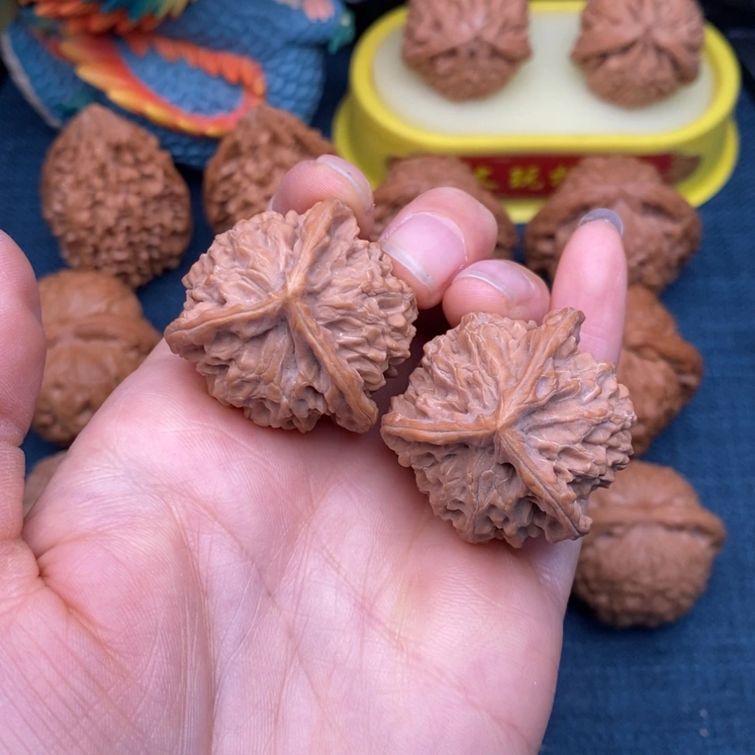 文玩核桃把件34全品盘山正奔