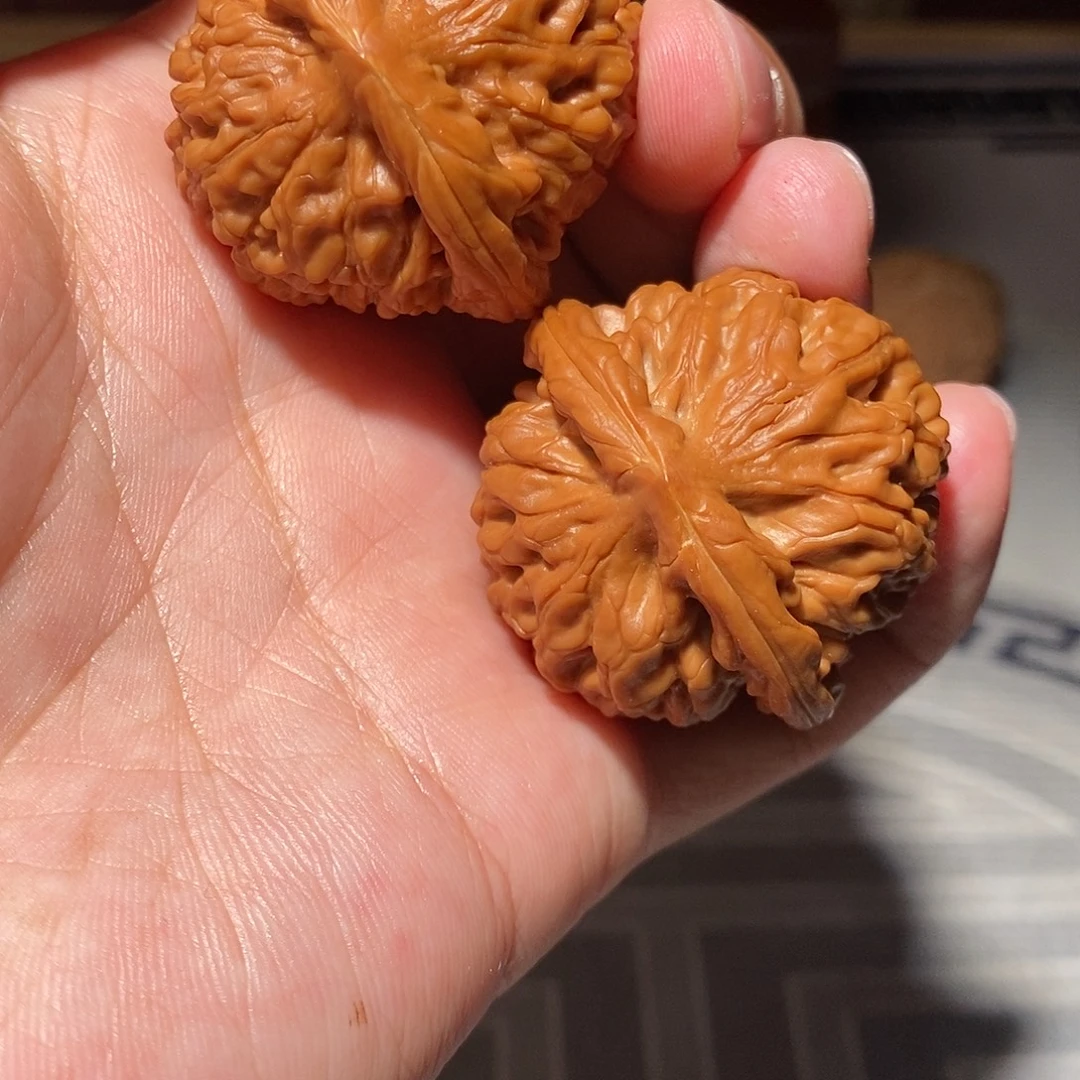 文玩核桃把件008莲花虎头39尺