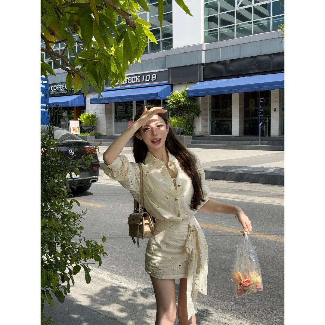 粉红pink【假日时光】单排扣翻领镂空花设计百搭套装LWJ25A1TZ199