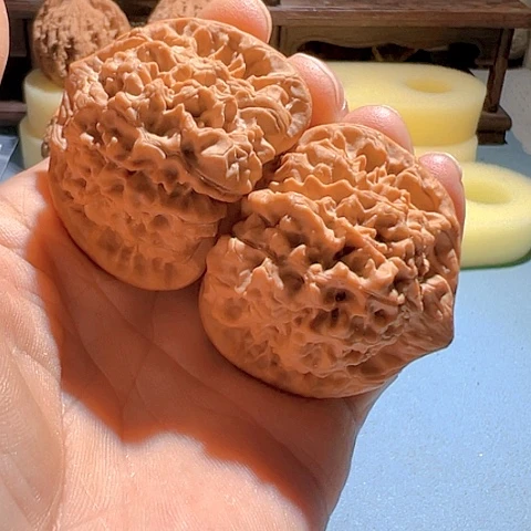 文玩核桃把件刘**.帽子46