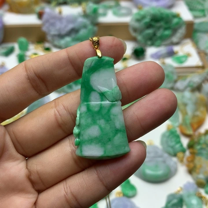 颈饰未镶嵌翡翠翡翠
