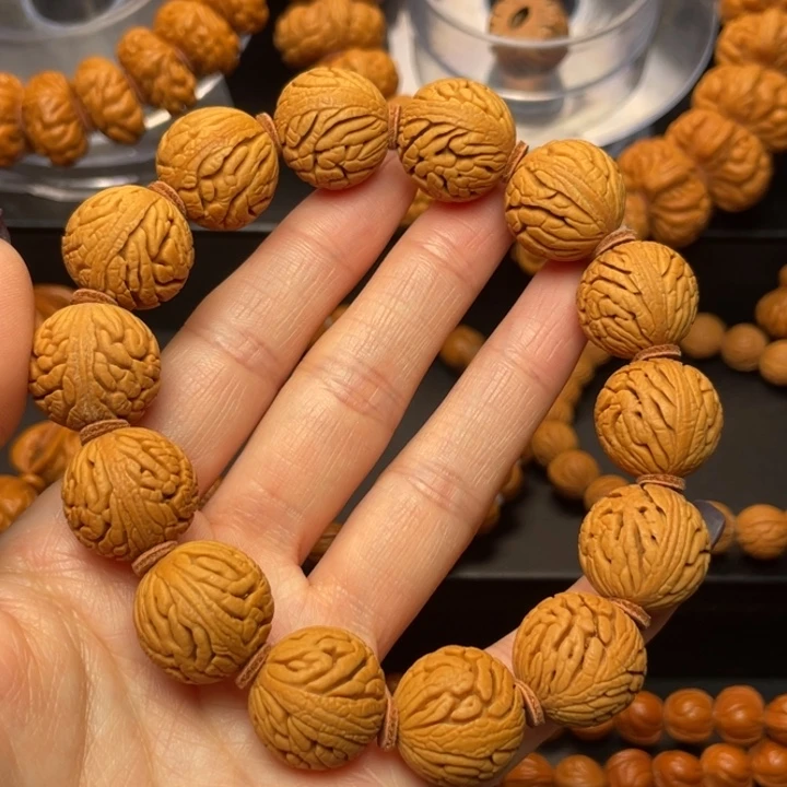 桃核手串龙纹桃核3