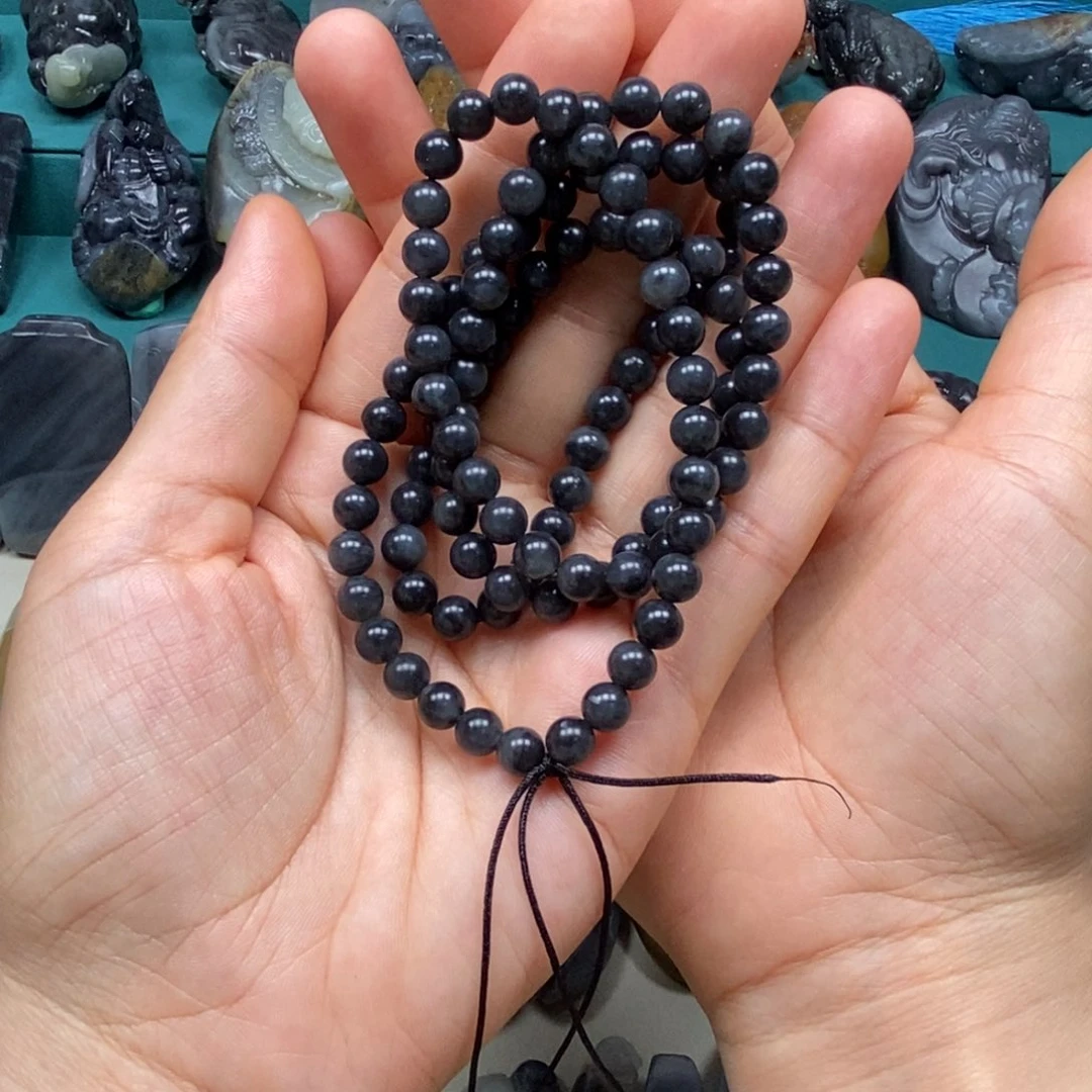 烟***间和田玉未镶嵌颈饰