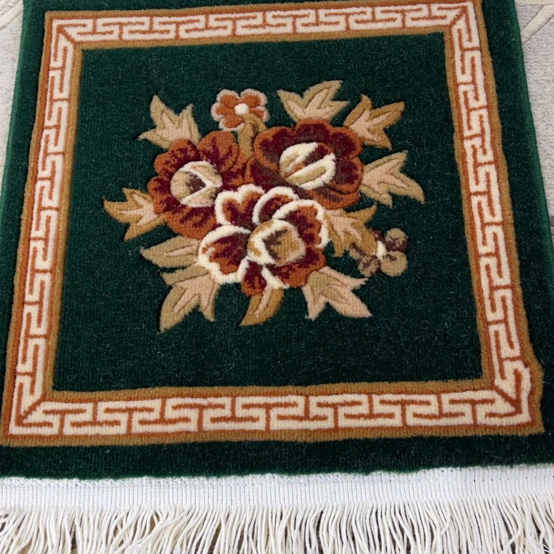 三***元羊毛40×40纯羊毛小坐垫两个