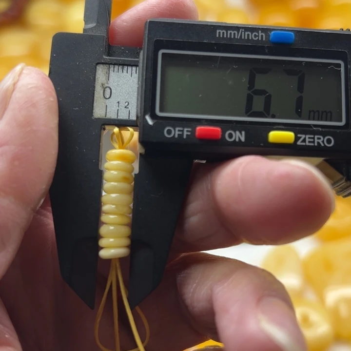 琥珀（矿物珀）未镶嵌裸石