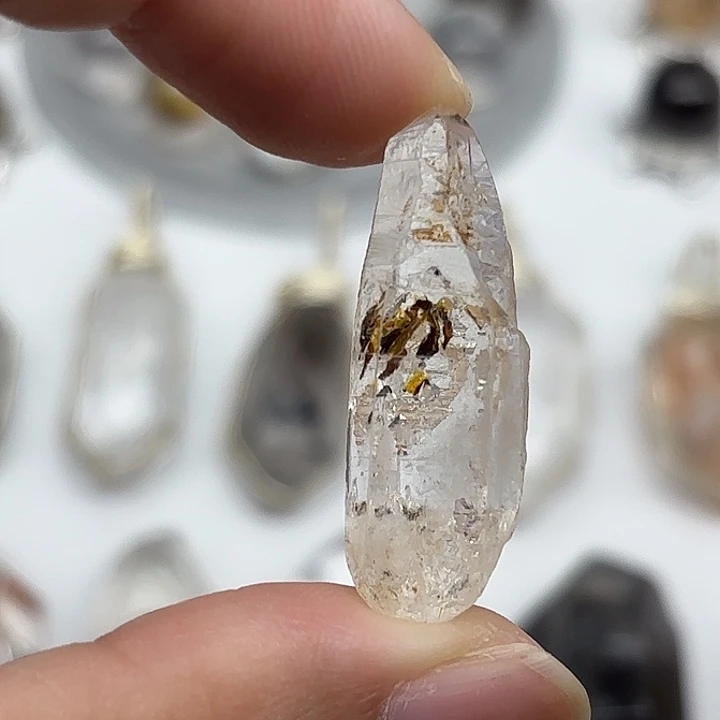 水晶未镶嵌颈饰巴基斯坦油胆闪灵钻33mm+