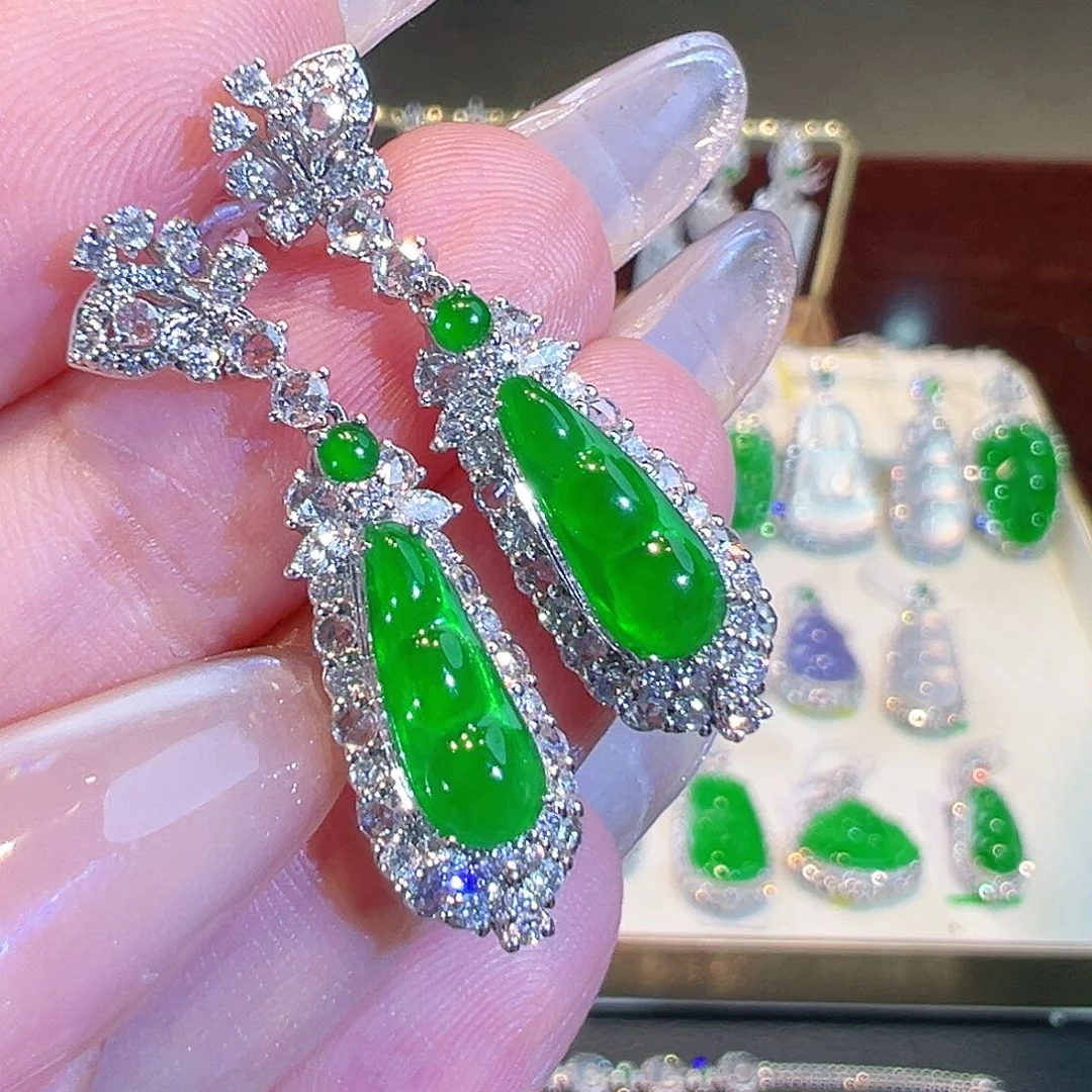 翡翠18K金镶嵌耳钉翡翠