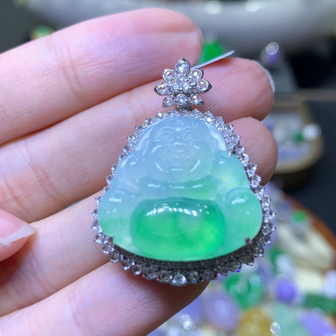 【闪购商品】翡翠颈饰18K金镶嵌翡翠吊坠项链