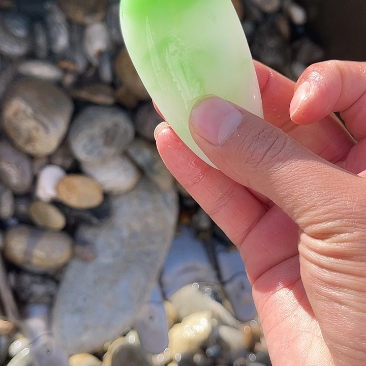 未镶嵌和田玉（糖玉）挂件