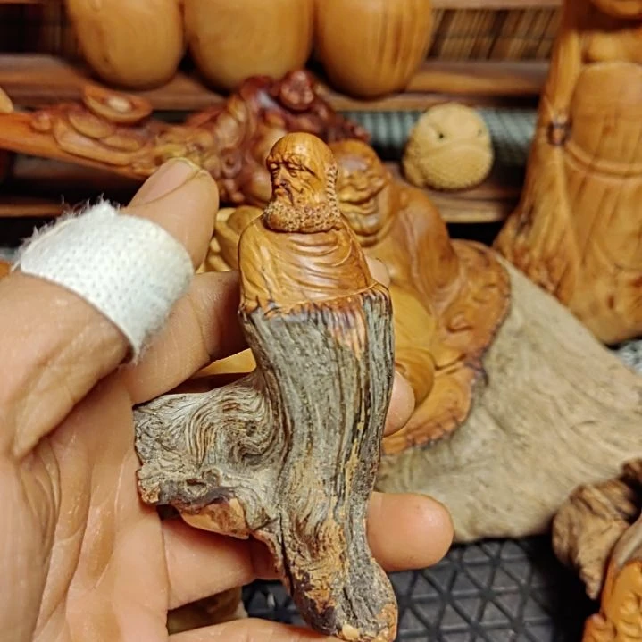 柏木（崖柏）休***n太行崖柏工艺小件