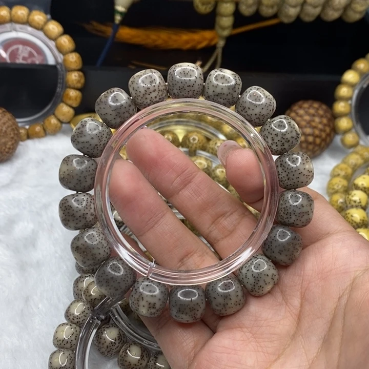 星月菩提吊坠肉****q13糯冰针尖星