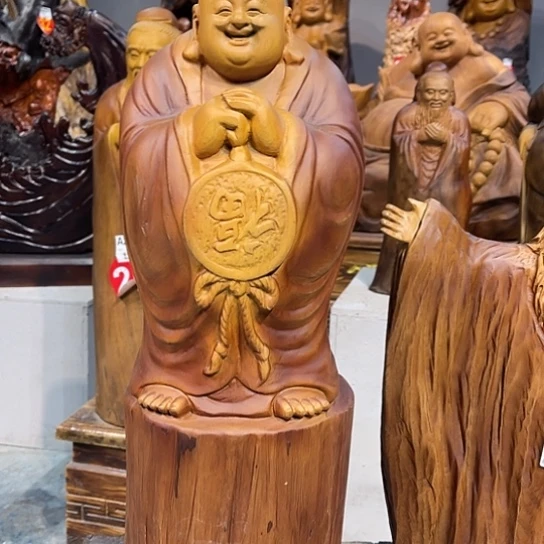香樟木四****司香樟木雕刻人物摆件
