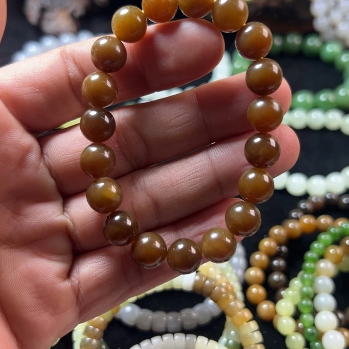 和田玉（糖玉）未镶嵌手链