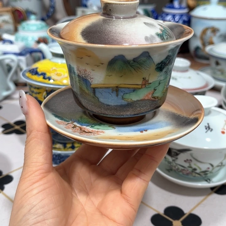 ji lo o ji h h h h h h