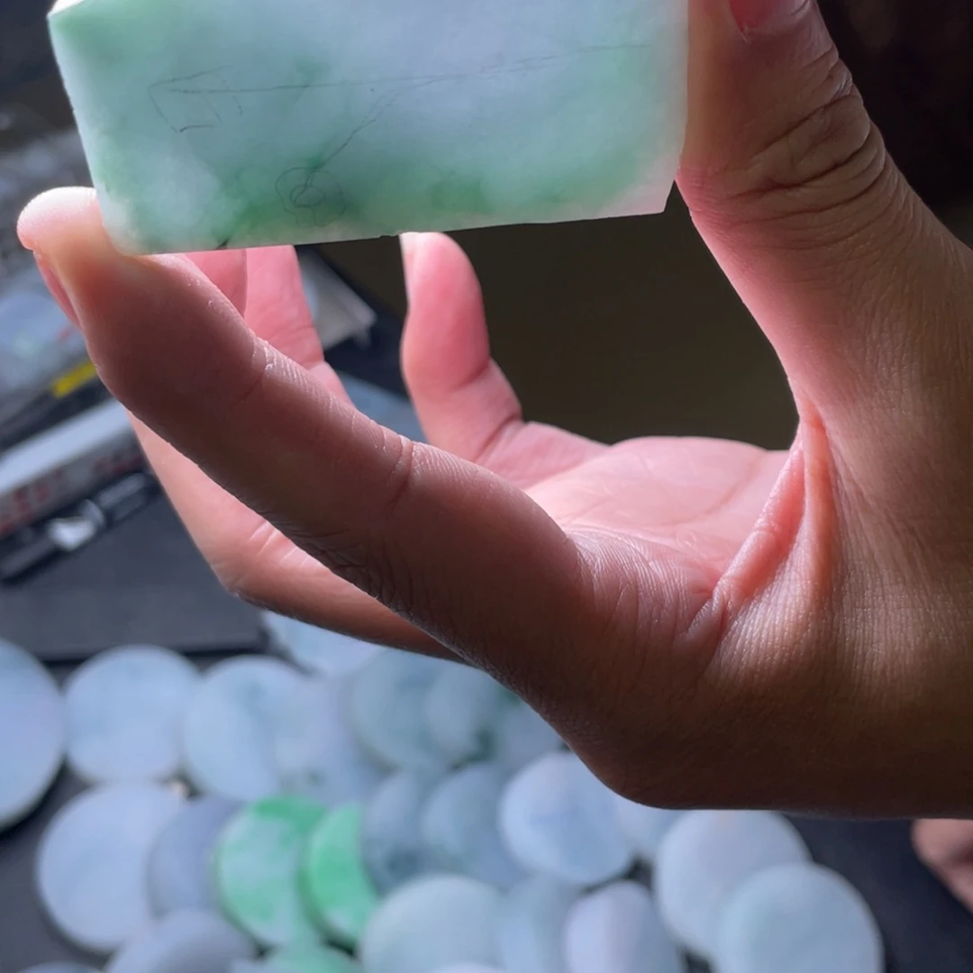 未镶嵌定制翡翠