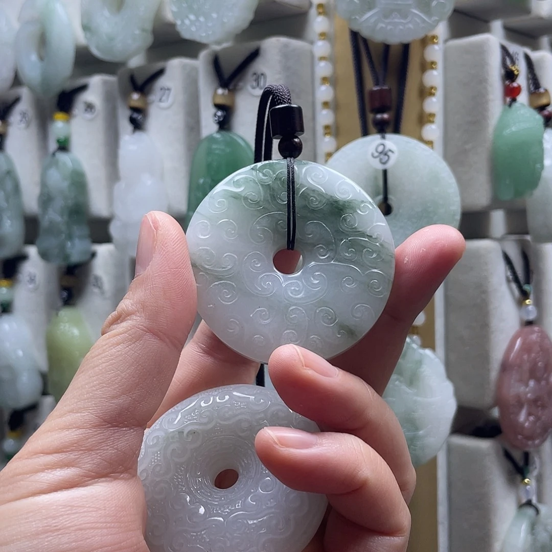 ༽***》石英质玉（金丝玉）未镶嵌颈饰