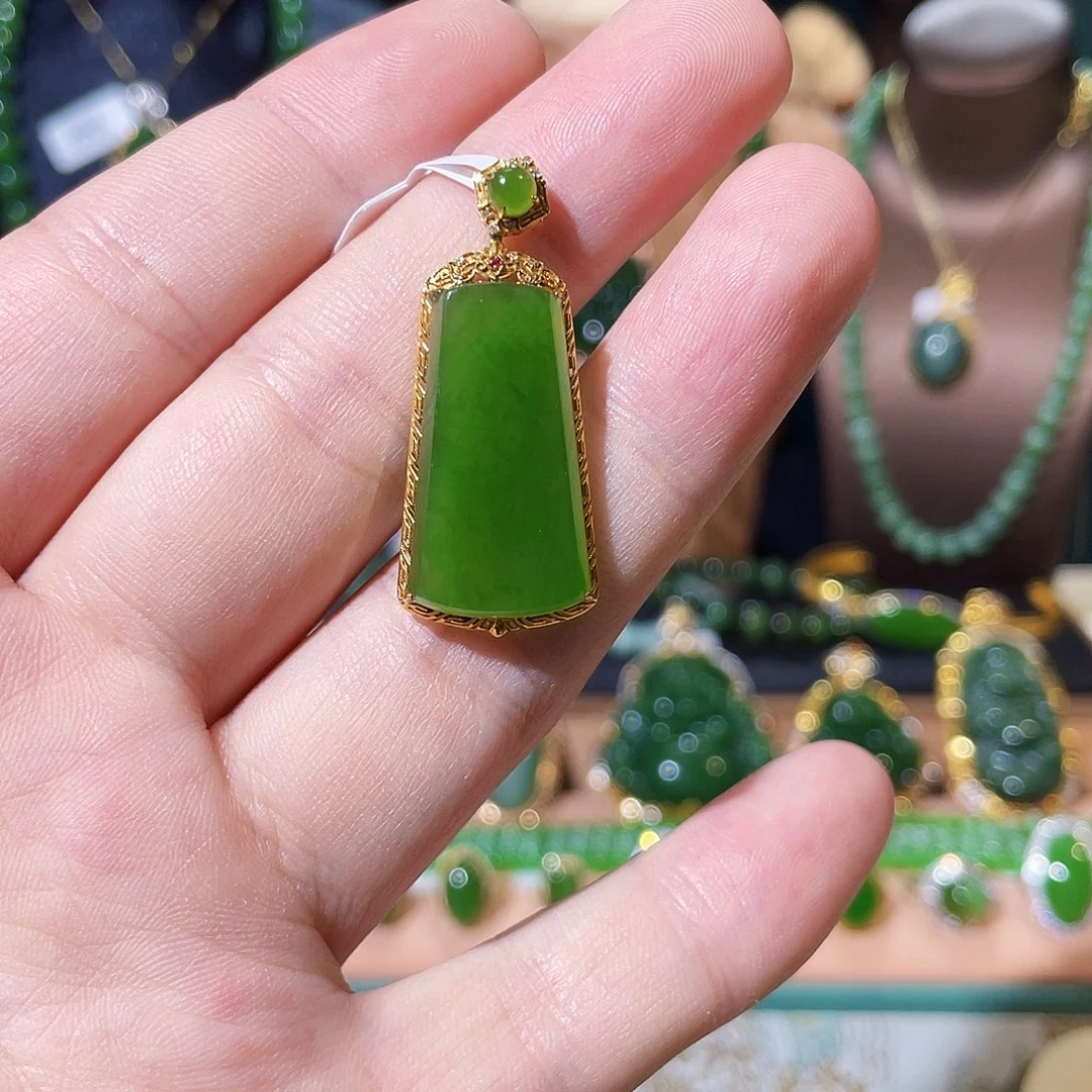 和田玉（碧玉）18K金镶嵌吊坠(不含链)