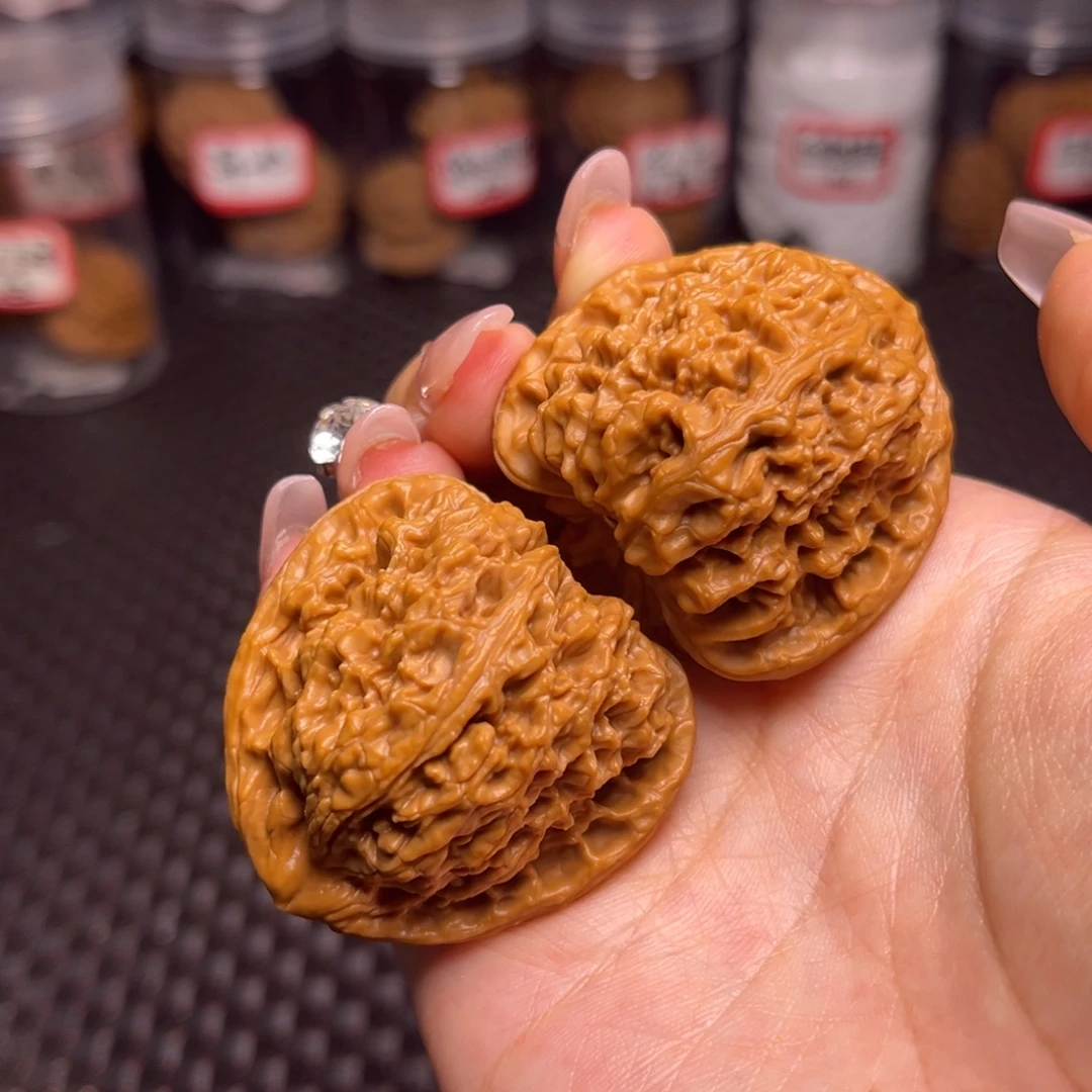 霸***了吊坠文玩核桃南疆