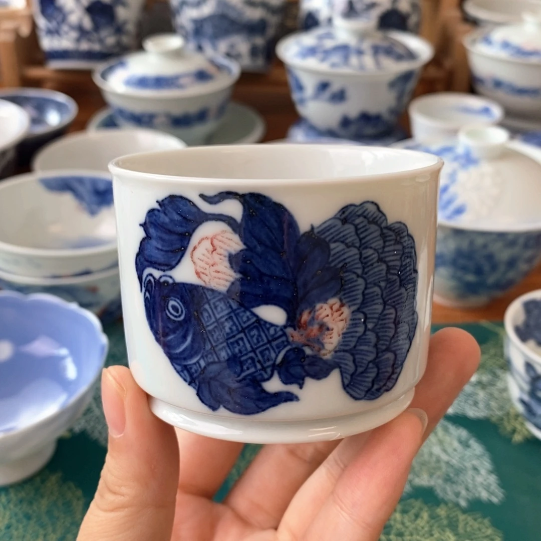 瓷片景德镇手绘陶瓷青花鱼杯