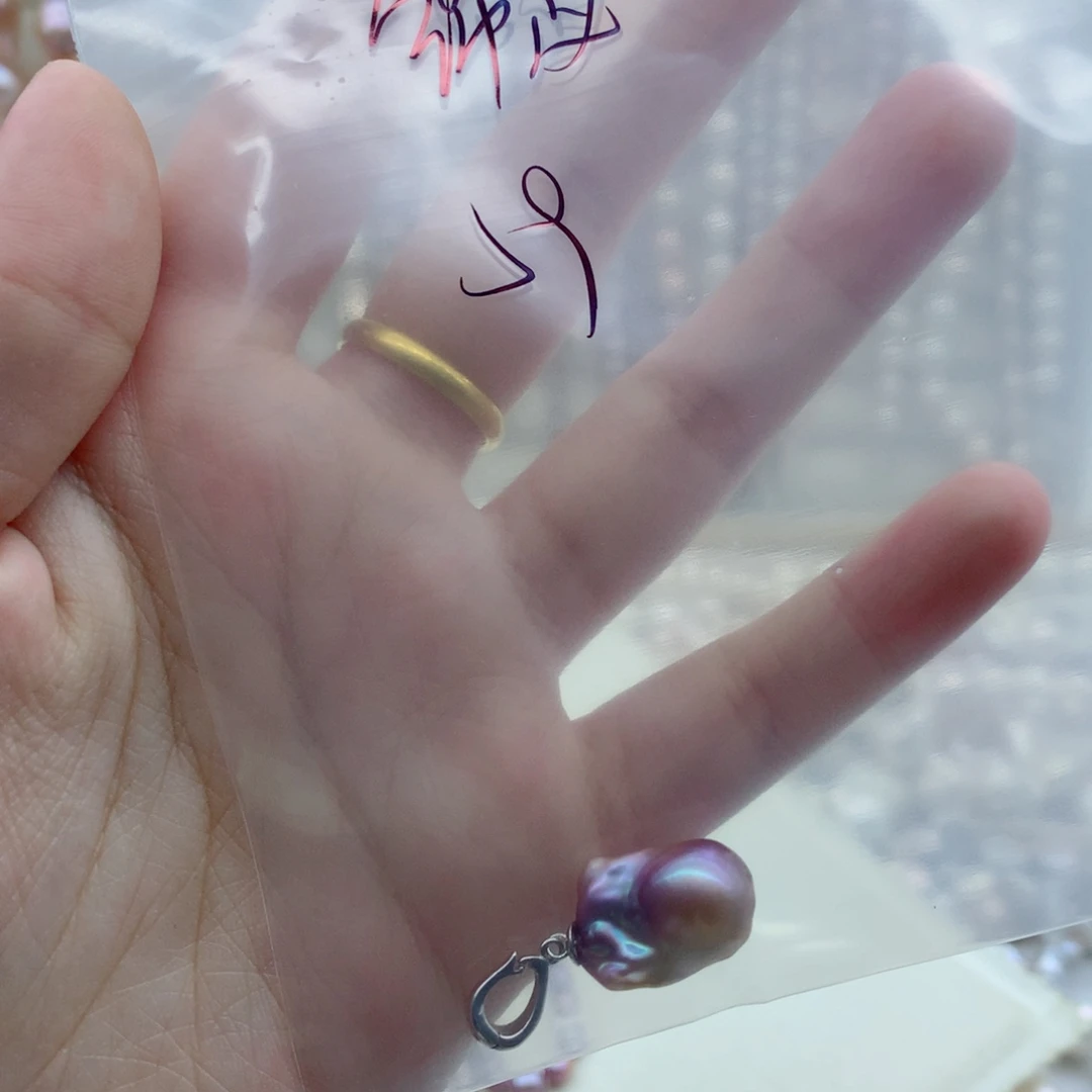 锦****淡水珍珠银S925镶嵌颈饰