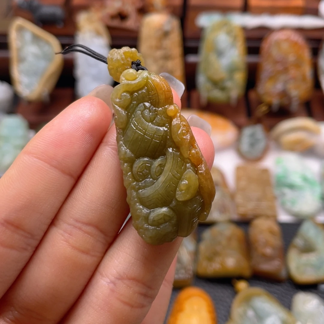 定制翡翠未镶嵌翡翠