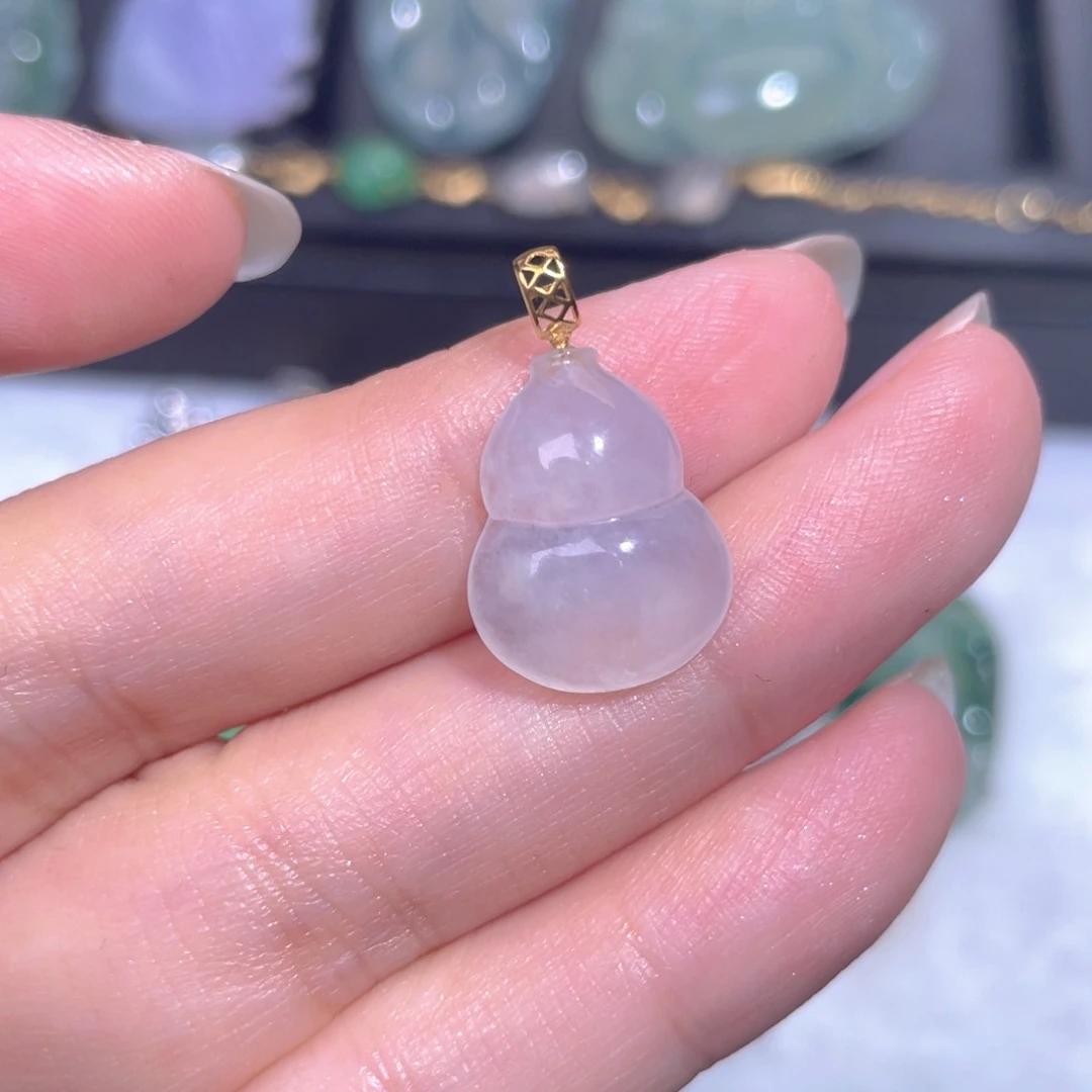 颈饰18K金镶嵌翡翠翡翠