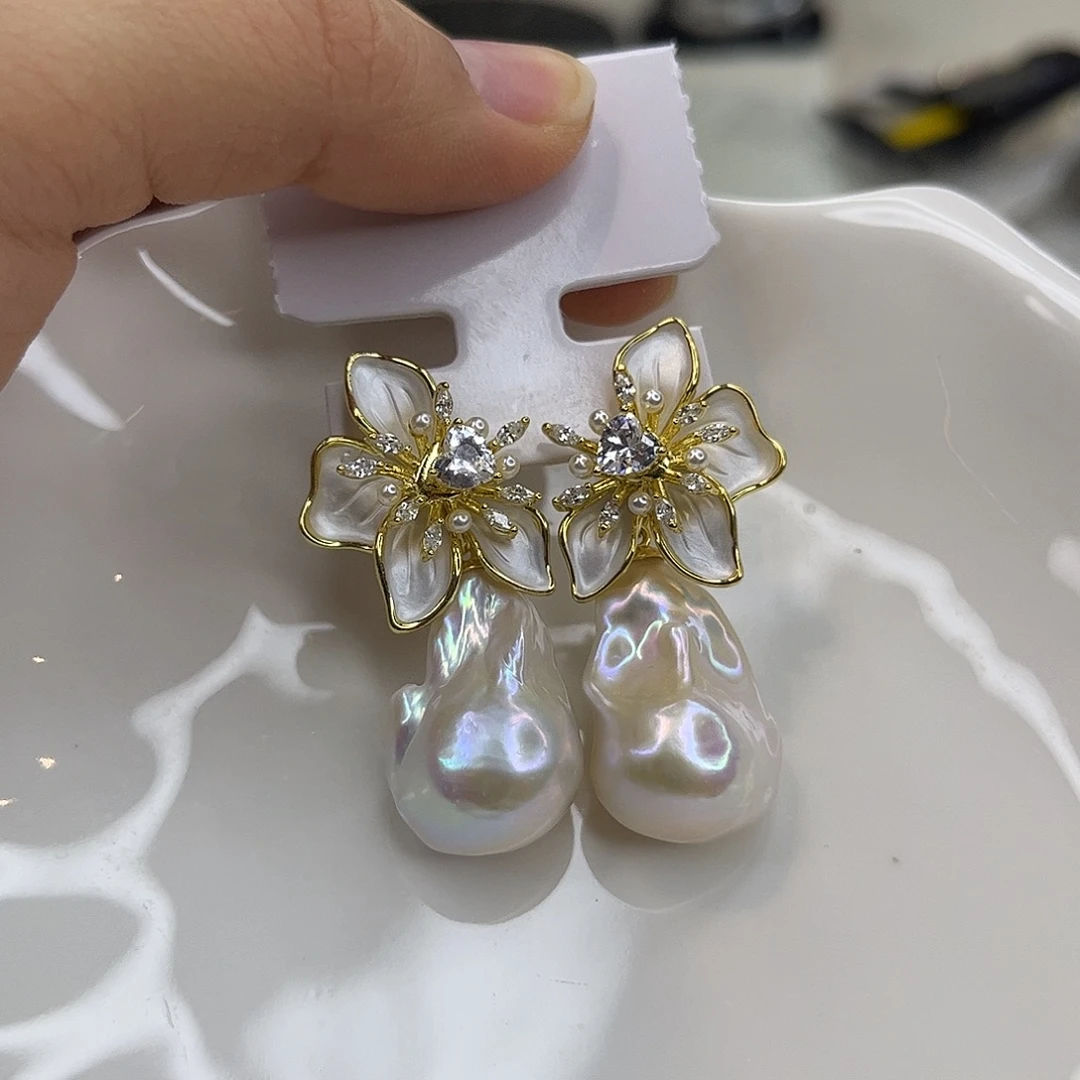 合金淡水珍珠耳饰