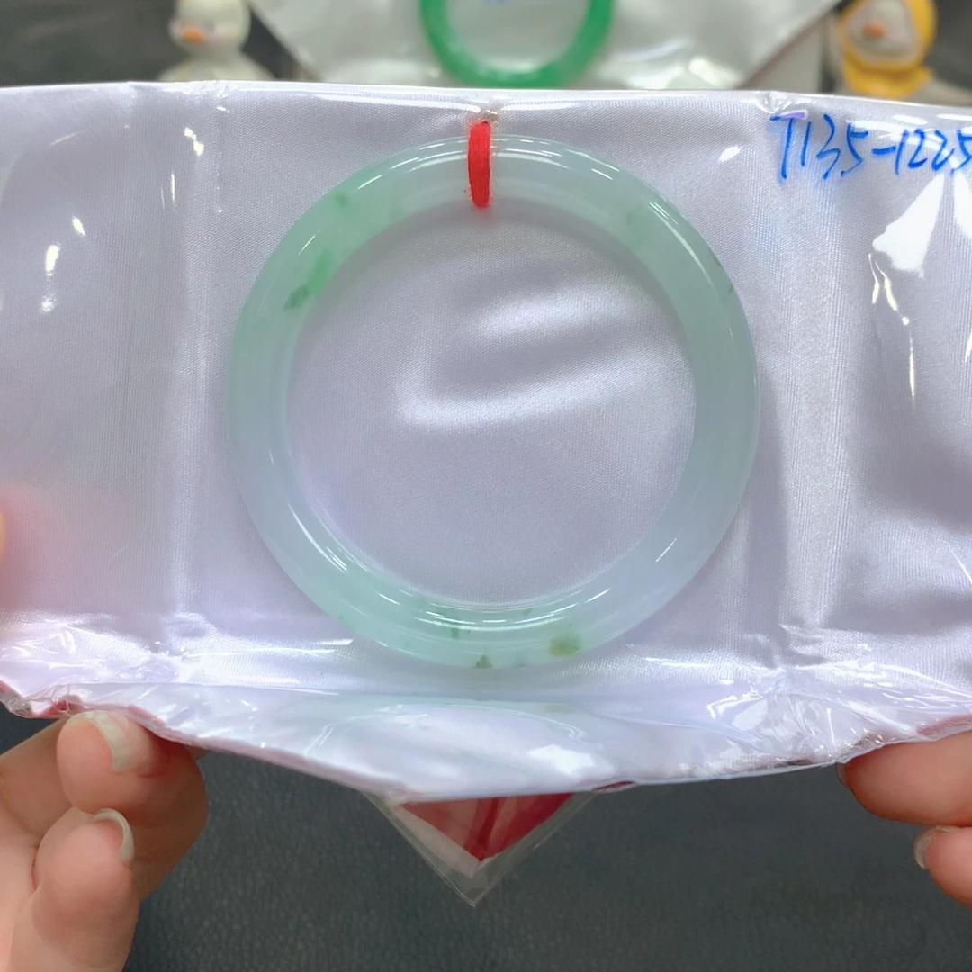 翡翠未镶嵌手镯16