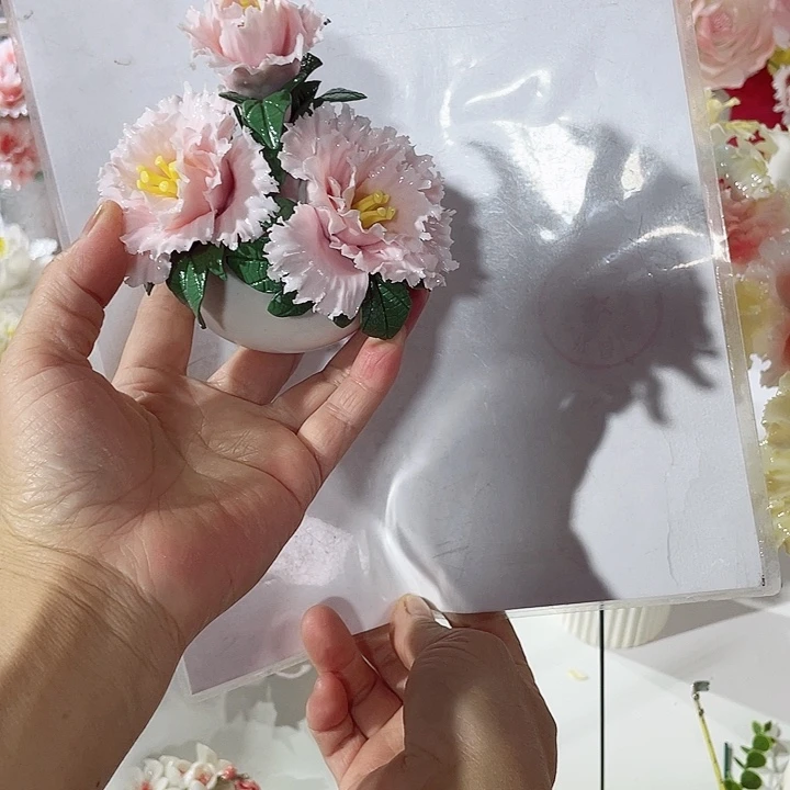 摆件德化工厂陶瓷手工捏花