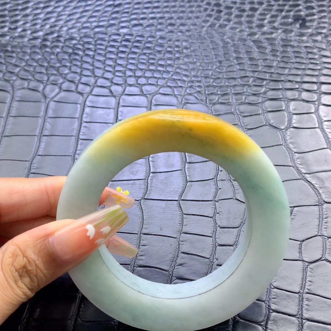 平***乐定制翡翠未镶嵌翡翠手镯